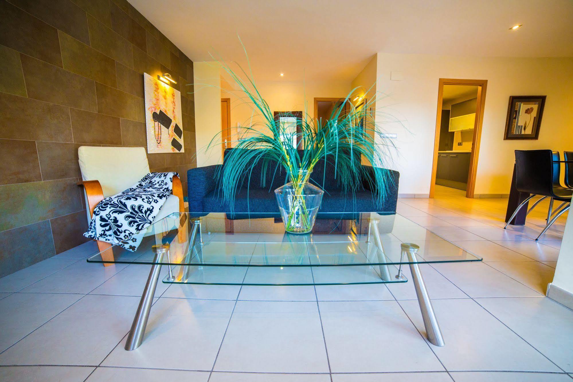 רוזס Agi Drugstore Apartments מראה חיצוני תמונה